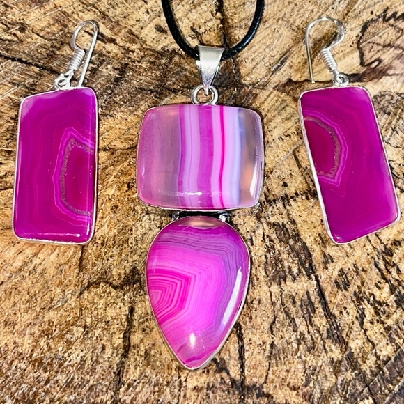 Pink Botswana Lace Agate Pendant & Earrings - Picture 7 of 8